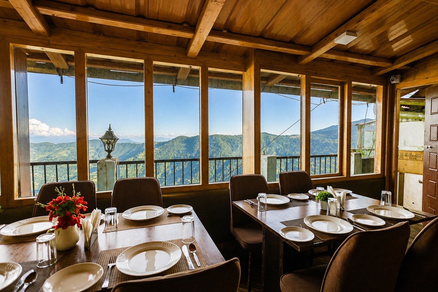 Indus Mount Royale Darjeeling Image 12