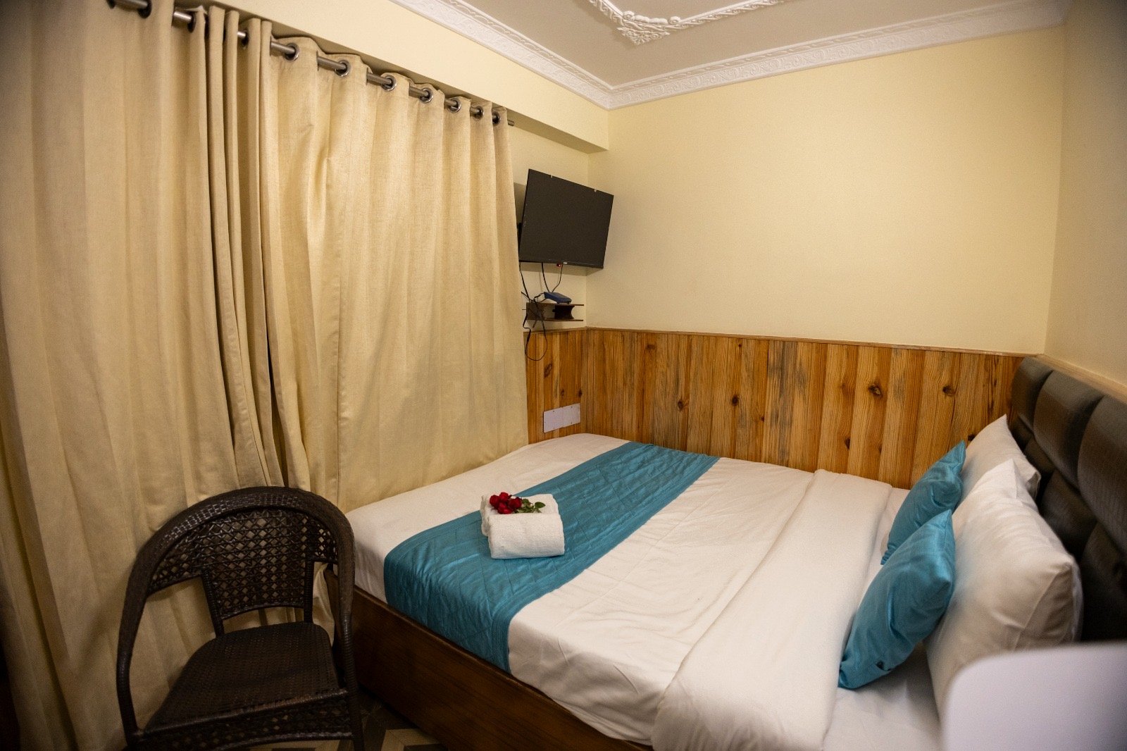 Comfort room at Hotel Mount Royale