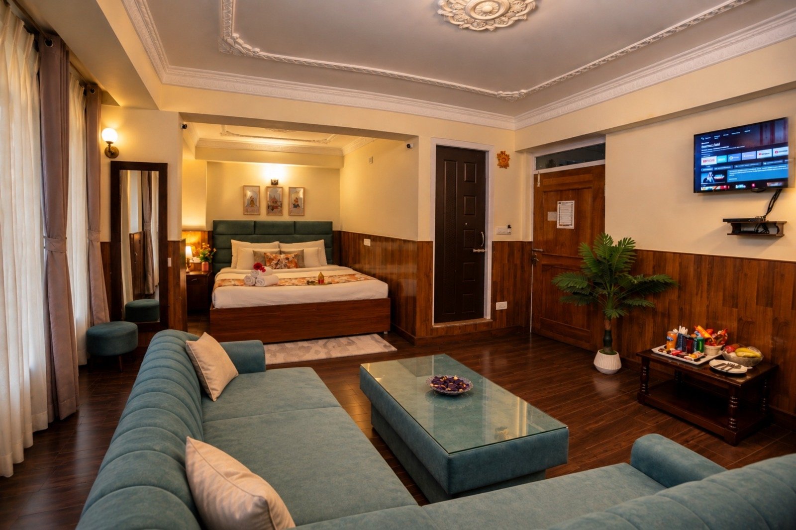 Indus Mount Royale Darjeeling Mountain View Dining